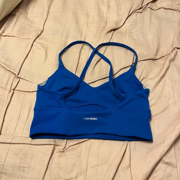 Manduka essence bra - Picture 4 of 4